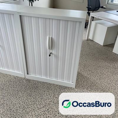 Armoire basse métallique blanche à rideaux et serrure – reconditionnée