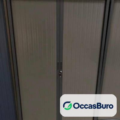 Armoire haute anthracite, rideaux gris foncé – reconditionnée