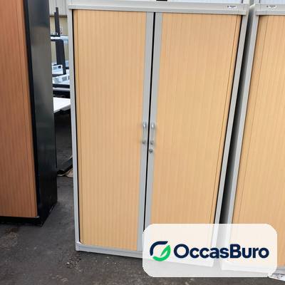 Armoire haute grise à rideaux décor hêtre – reconditionnée