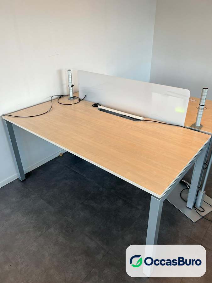 Bench 2 postes bois, écran blanc et colonne électrique – reconditionné