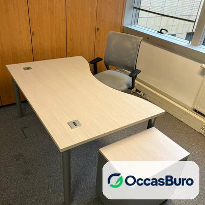 Bureau vague bois clair livré avec caisson métal – reconditionné