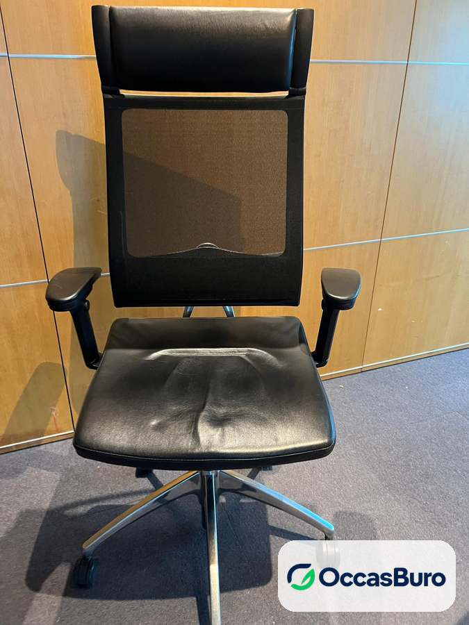 Fauteuil direction résille noire, assise et têtière cuir – reconditionné