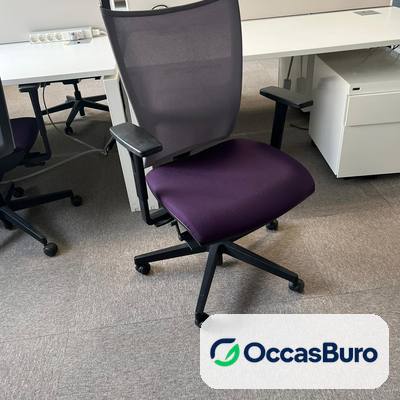 Fauteuil ergonomique synchrone assise violette – reconditionné