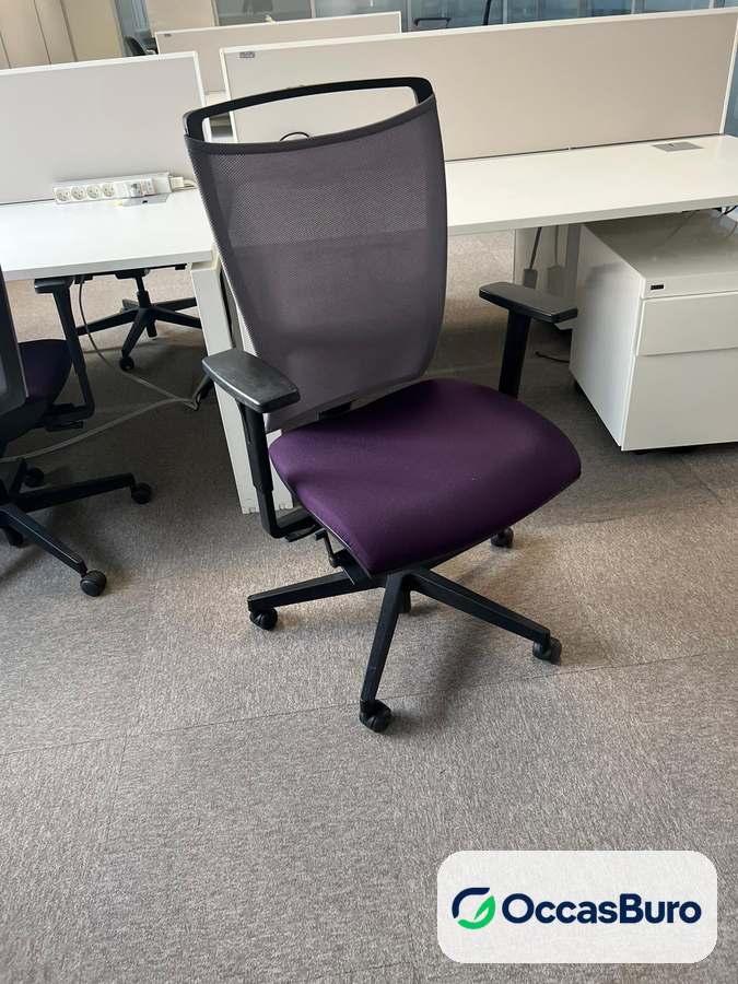 Fauteuil ergonomique synchrone assise violette – reconditionné