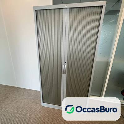 Grande armoire métallique gris fumé à rideaux, reconditionnée