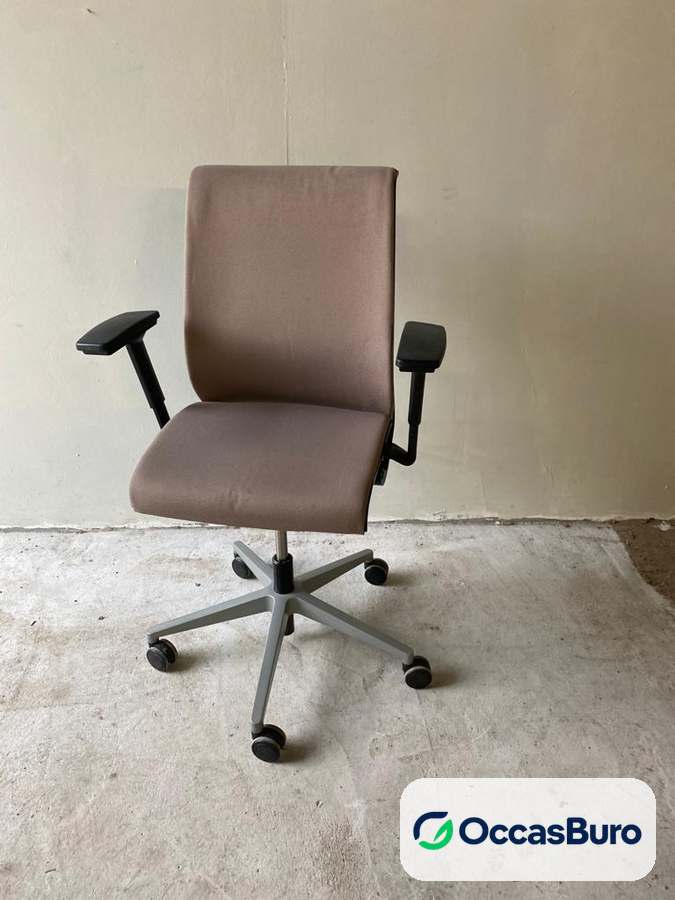 Steelcase Think en tissu taupe, dossier à lamelles noires – reconditionné