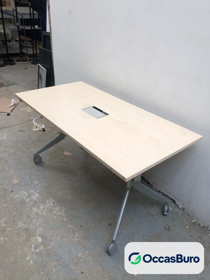 Table basculante érable mobile avec trappe – reconditionnée