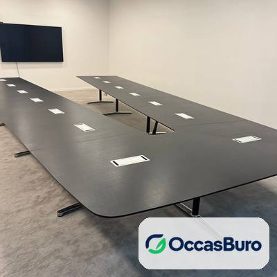 Table de conférence noire veinée bois 16-20+ places – reconditionnée