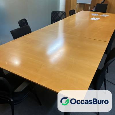 Table de réunion 8/10 places reconditionnée, bois clair verni