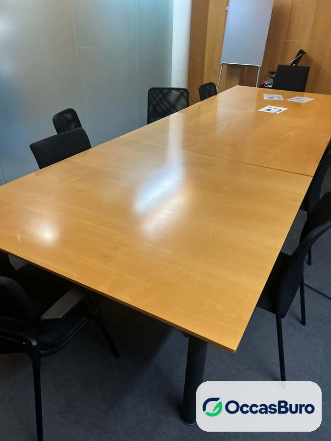 Table de réunion 8/10 places reconditionnée, bois clair verni