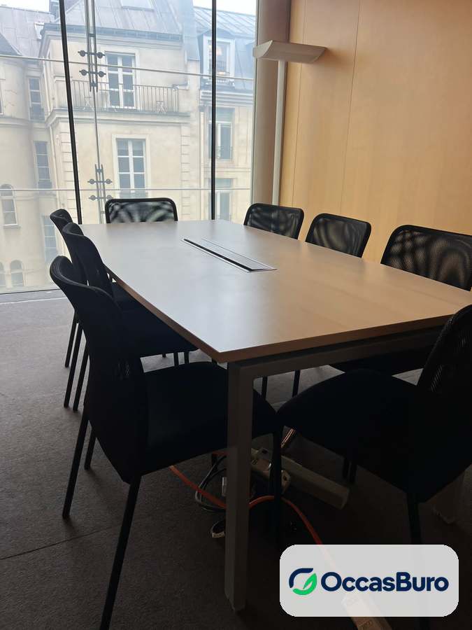 Table de réunion 8 places finition bois grisé avec trappe – reconditionnée
