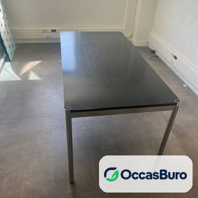 Table de réunion chêne noir 6 places, pied tubulaire chromé, reconditionnée