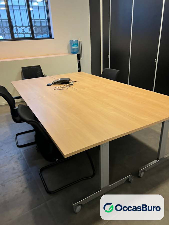 Table de réunion finition hêtre sur piètement T gris, 6 à 8 places