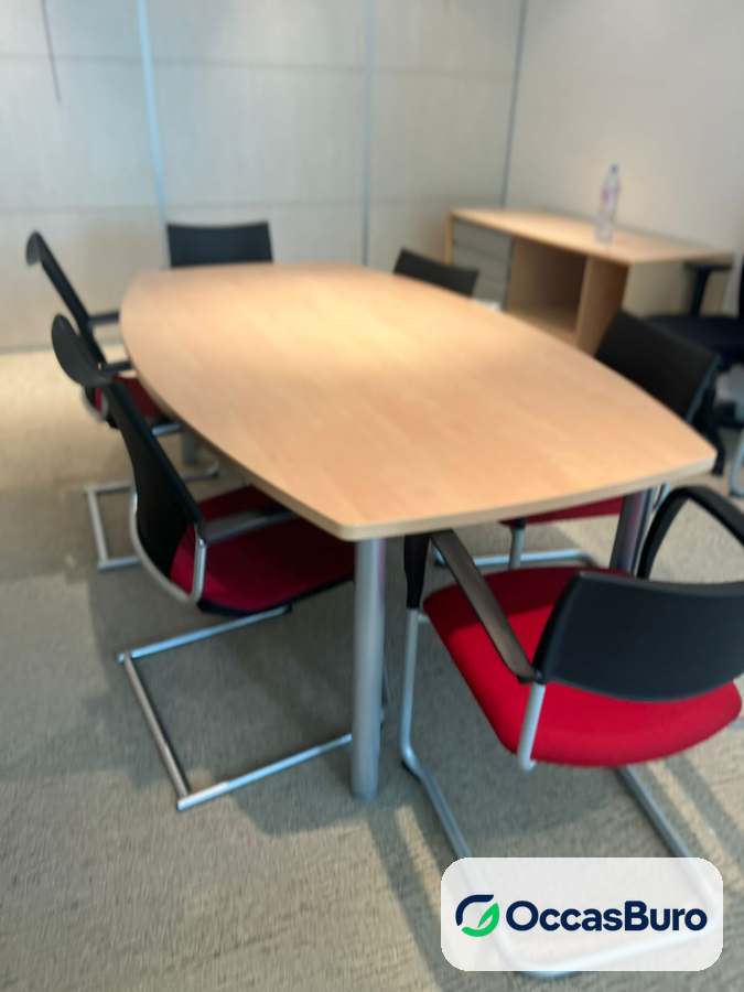 Table de réunion forme tonneau hêtre clair 6-8 places – reconditionnée