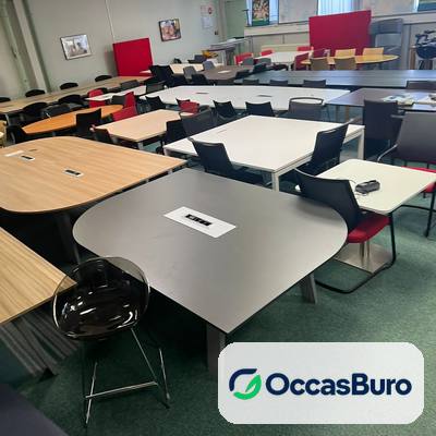 Table de réunion gris anthracite 6 places avec trappe – reconditionnée