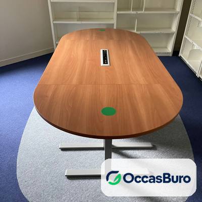 Table de réunion merisier arrondie sur piètement en T, 8 places