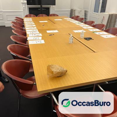 Table de réunion modulaire placage chêne env. 20 places – reconditionnée
