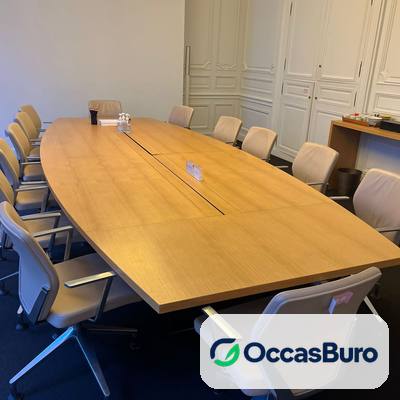 Table de réunion tonneau chêne 10-12 places, goulotte – reconditionnée