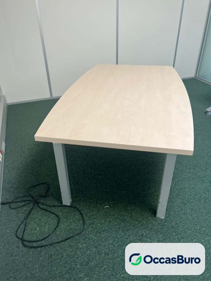 Table de réunion tonneau ton érable 6-8 places, pieds gris – reconditionnée