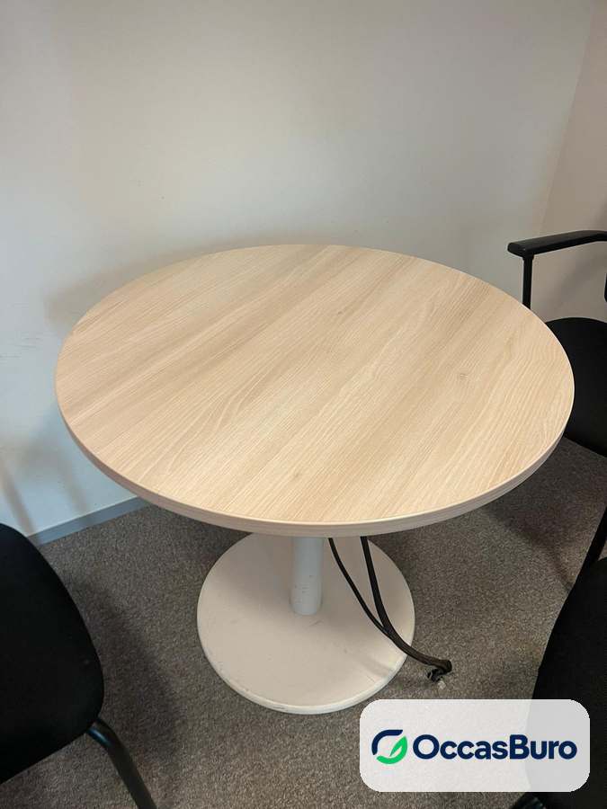Table ronde 4 places bois clair, pied central blanc – reconditionnée