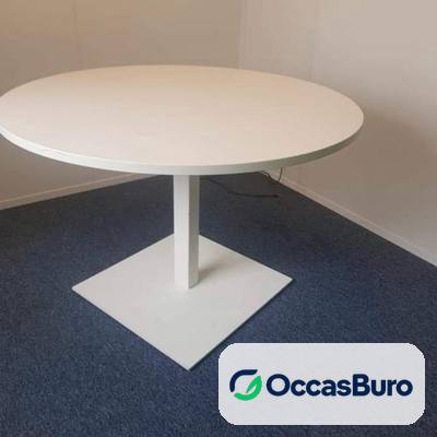 Table ronde blanche sur pied central à base carrée – reconditionnée