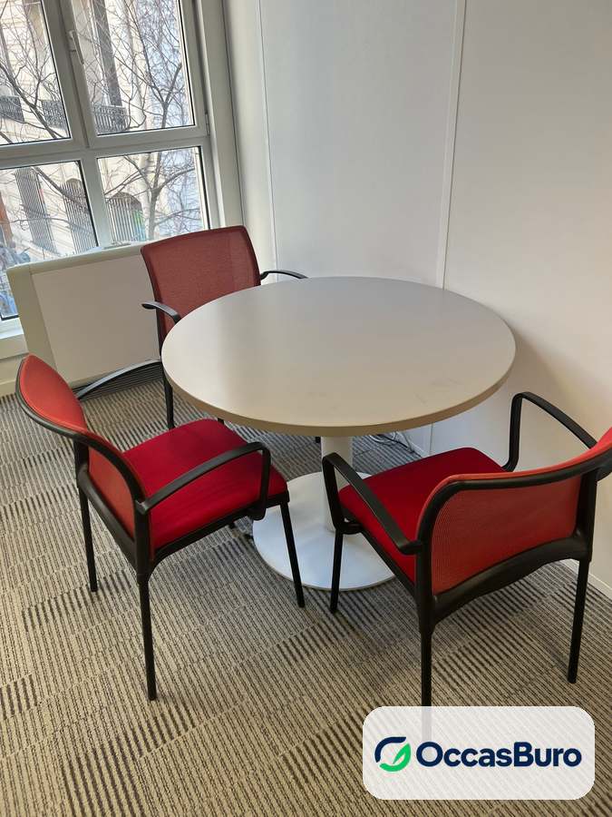 Table ronde blanche sur pied central blanc, 4 personnes – reconditionnée