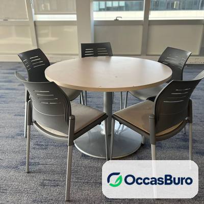 Table ronde finition érable sur pied central métal – reconditionnée