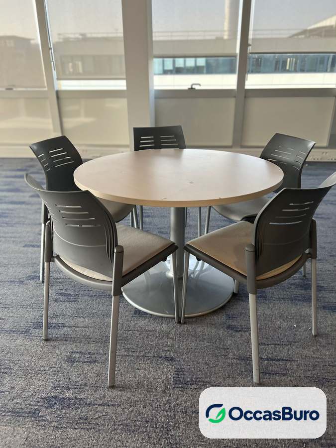 Table ronde finition érable sur pied central métal – reconditionnée