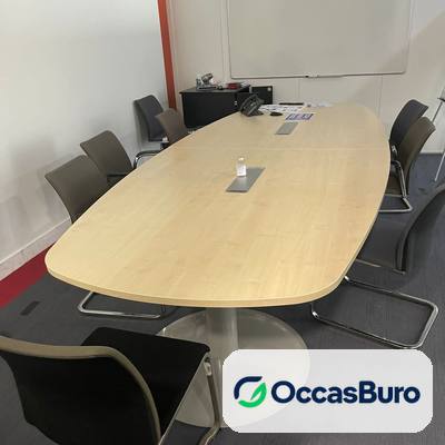 Table tonneau érable 8 places, pieds à platine – reconditionnée