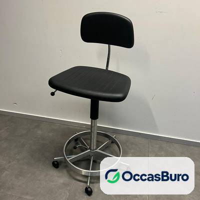 Tabouret technique noir réglable avec repose-pieds chromé – reconditionné